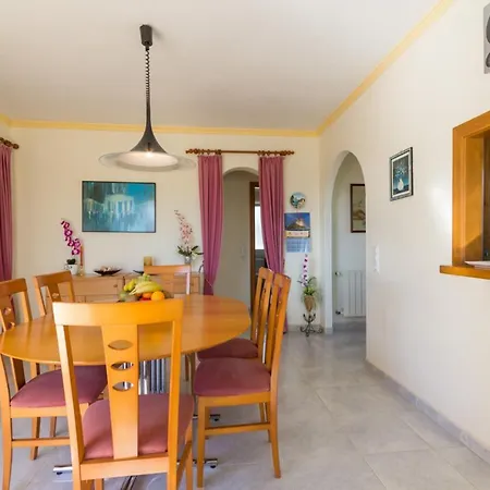 Abahana Villas Maripaz *