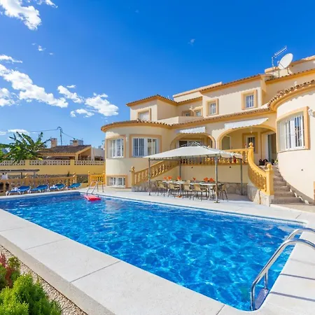 Abahana Villas Maripaz Вилла