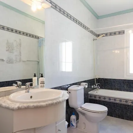 Abahana Villas Maripaz Вилла