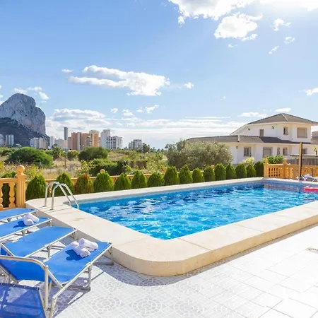 Abahana Villas Maripaz Вилла